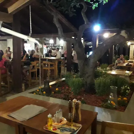 Smokva Pag Szálloda 4*