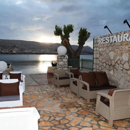 Smokva Pag Hotel Pag Town